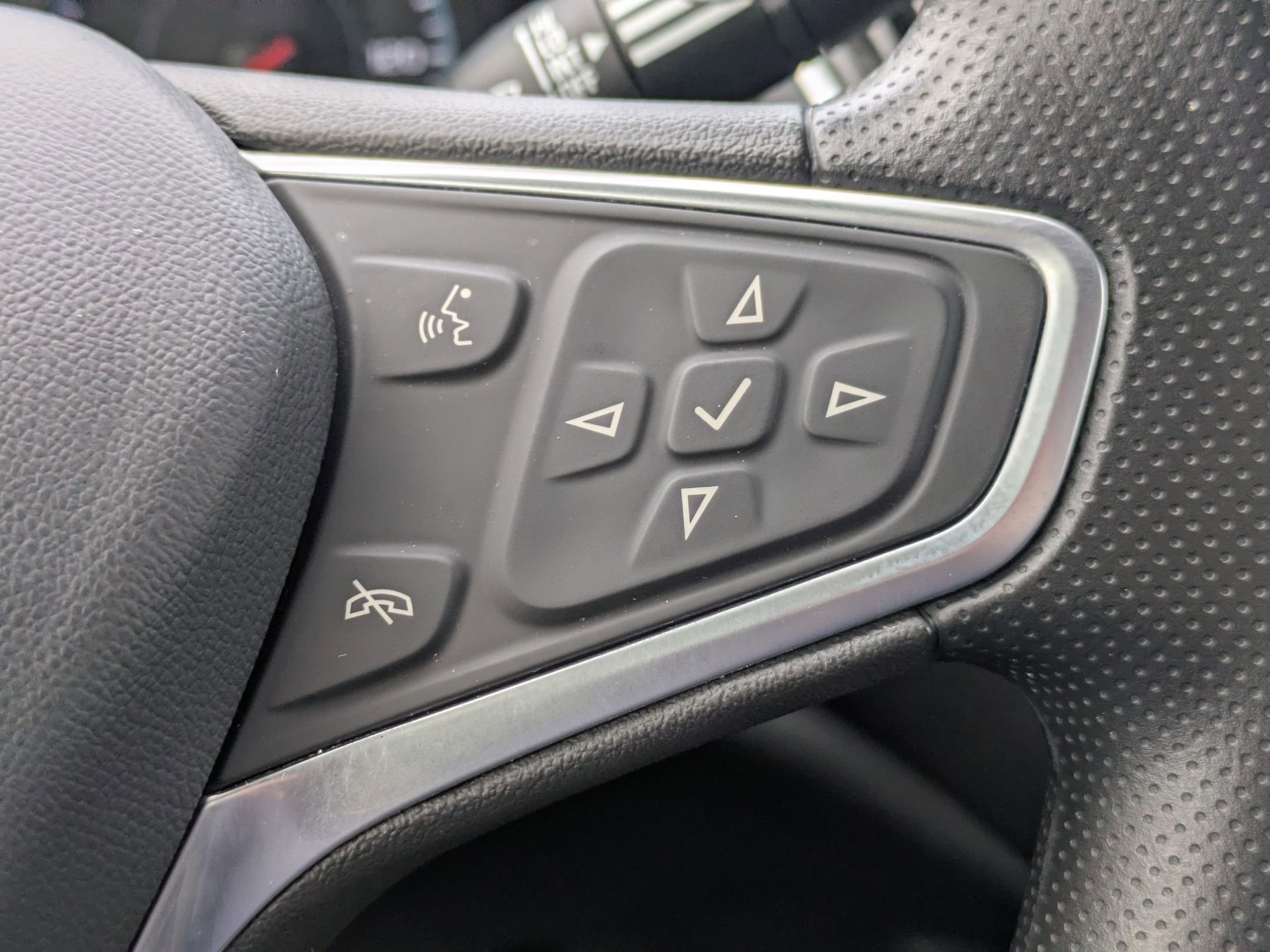 Used 2023 Chevrolet Malibu LS w/ Driver Confidence Package image 16