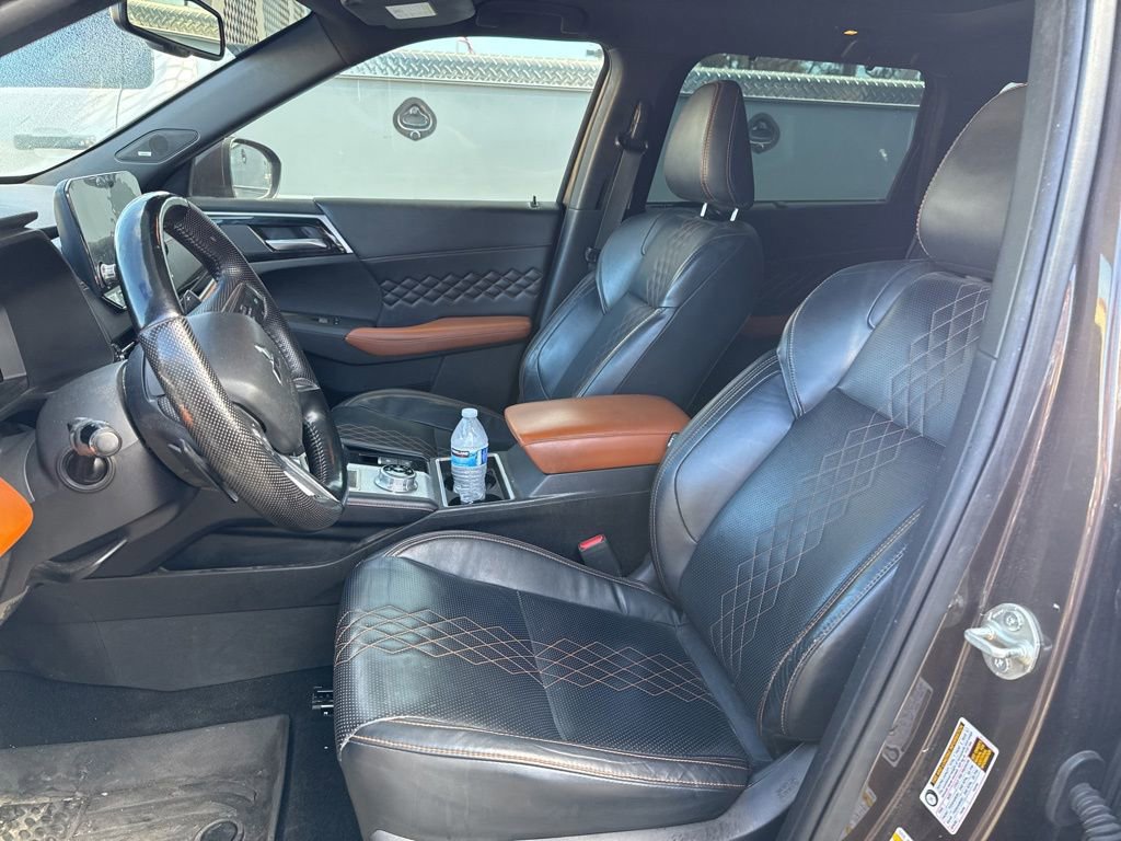 Used 2022 Mitsubishi Outlander SEL image 9