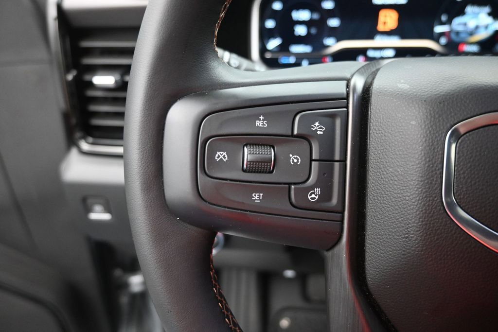 Used 2024 GMC Sierra 2500 AT4 w/ AT4 Premium Plus Package AWD/4WD image 29