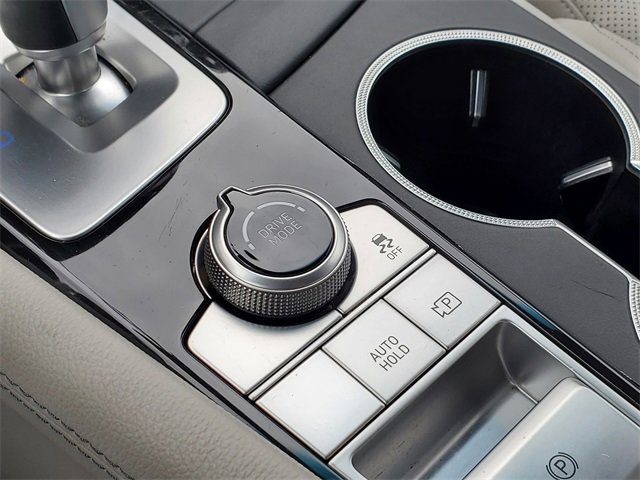 Used 2022 Genesis G70 2.0T image 22