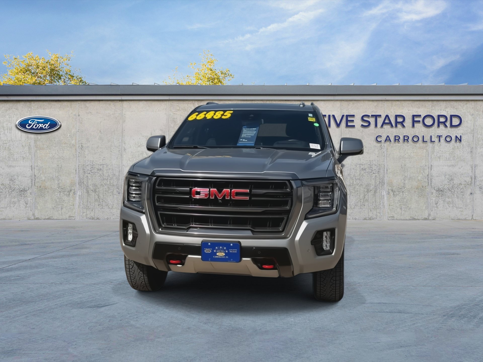 Used 2024 GMC Yukon AT4 w/ Technology Package AWD/4WD image 3