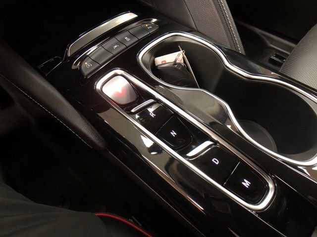 Used 2022 Buick Envision Essence w/ Sport Touring Package image 18