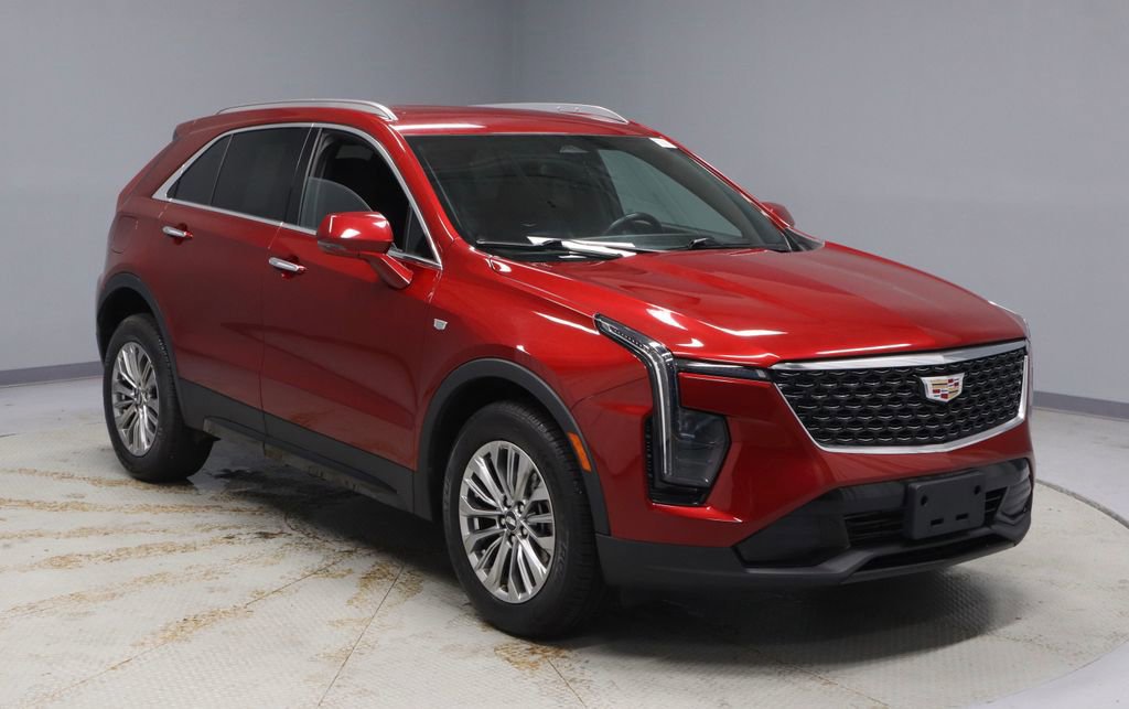 Used 2024 Cadillac XT4 Premium Luxury image 7
