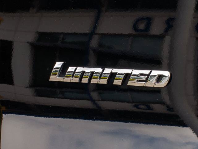 Used 2024 Toyota 4Runner Limited AWD/4WD image 10