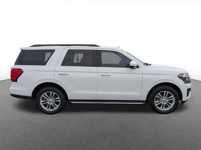 Certified 2022 Ford Expedition XLT image 4