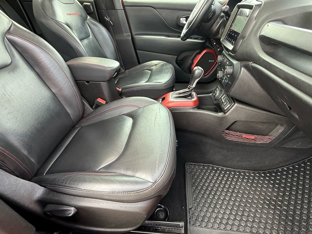 Used 2021 Jeep Renegade Trailhawk w/ Sun & Sound Group image 11
