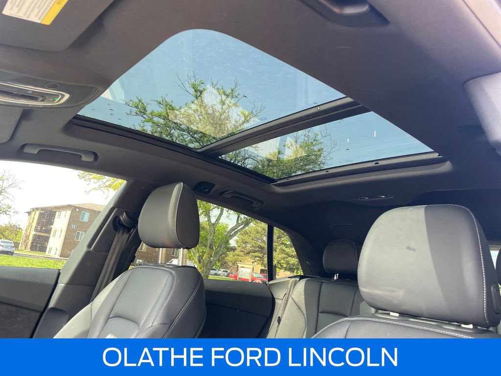 Used 2020 Audi Q8 Premium Plus AWD/4WD image 26