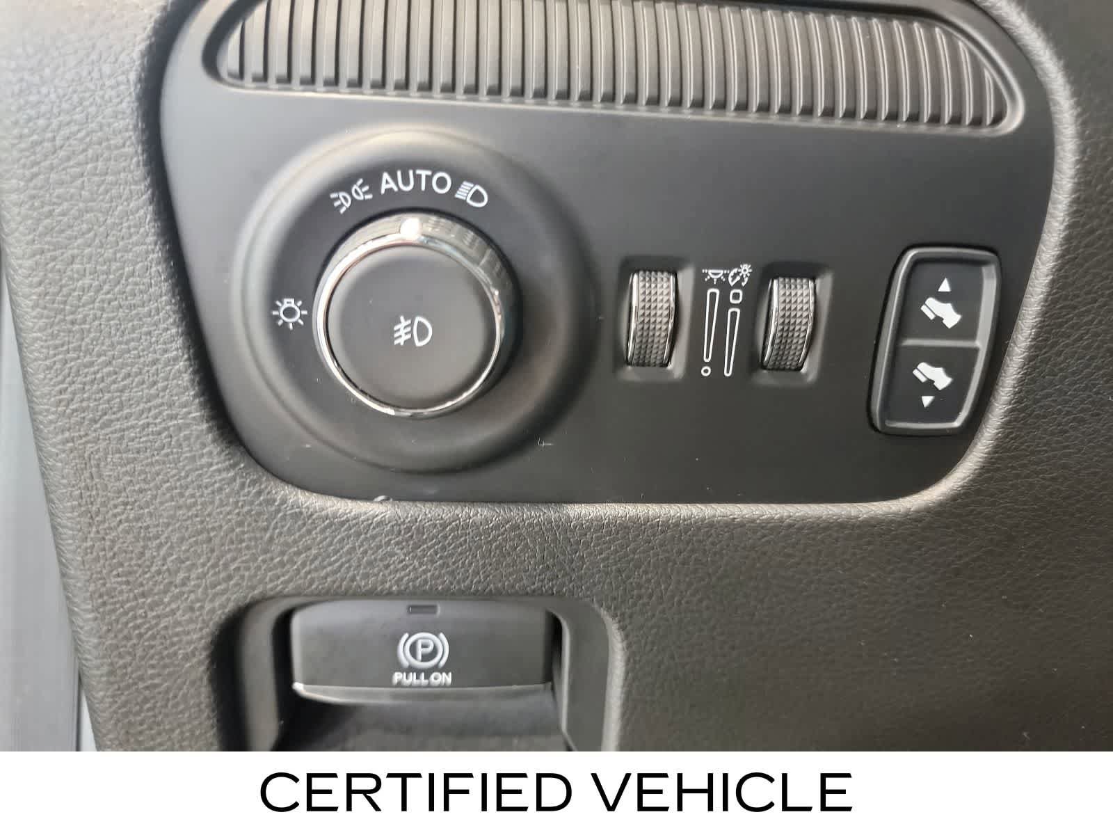 Used 2023 Jeep Wagoneer Series II AWD/4WD image 20