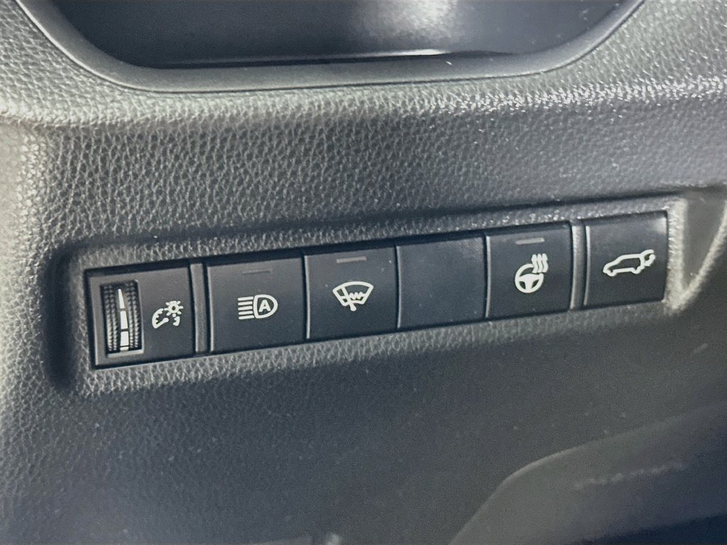 Used 2021 Toyota RAV4 XLE Premium AWD/4WD image 13