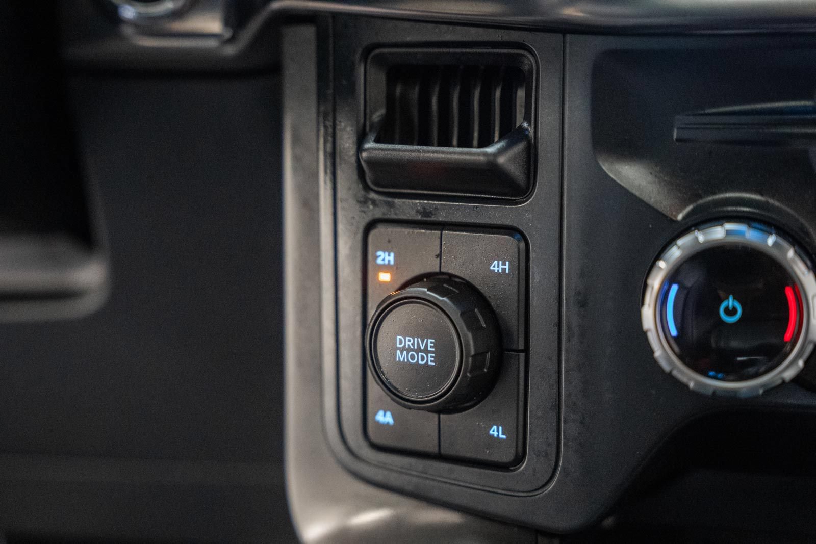 Certified 2025 Ford F150 Lariat AWD/4WD image 30