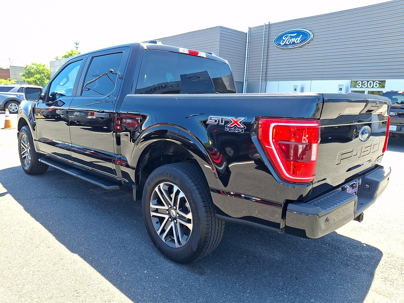 Certified 2023 Ford F150 XL w/ STX Appearance Package AWD/4WD image 7