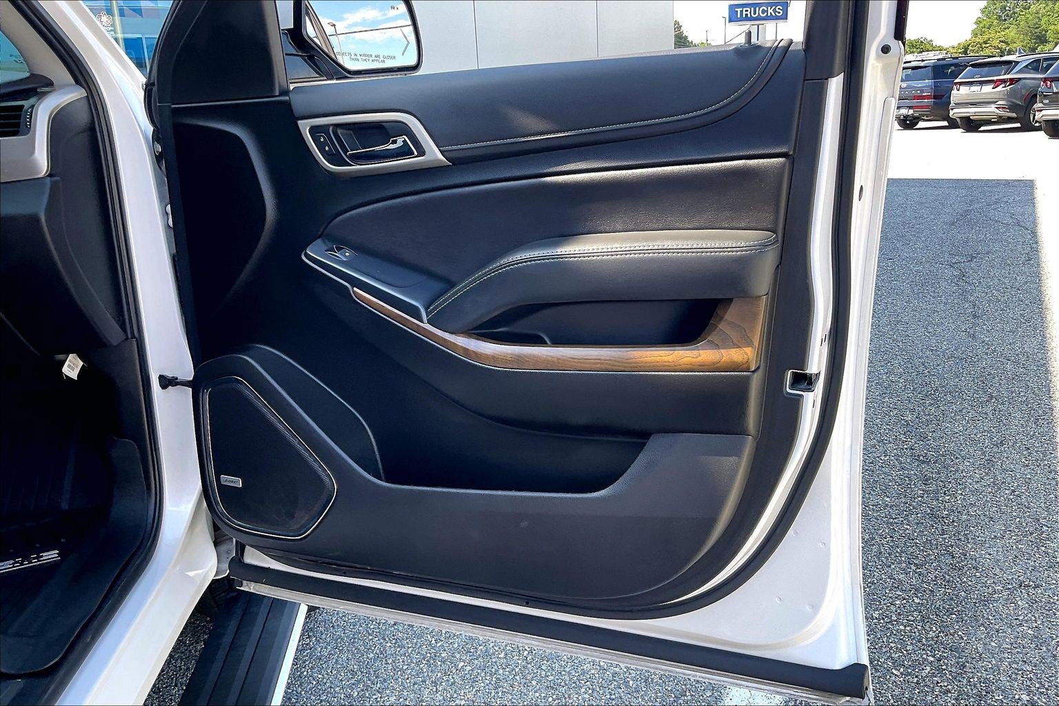Used 2019 GMC Yukon Denali w/ Denali Ultimate Package AWD/4WD image 23