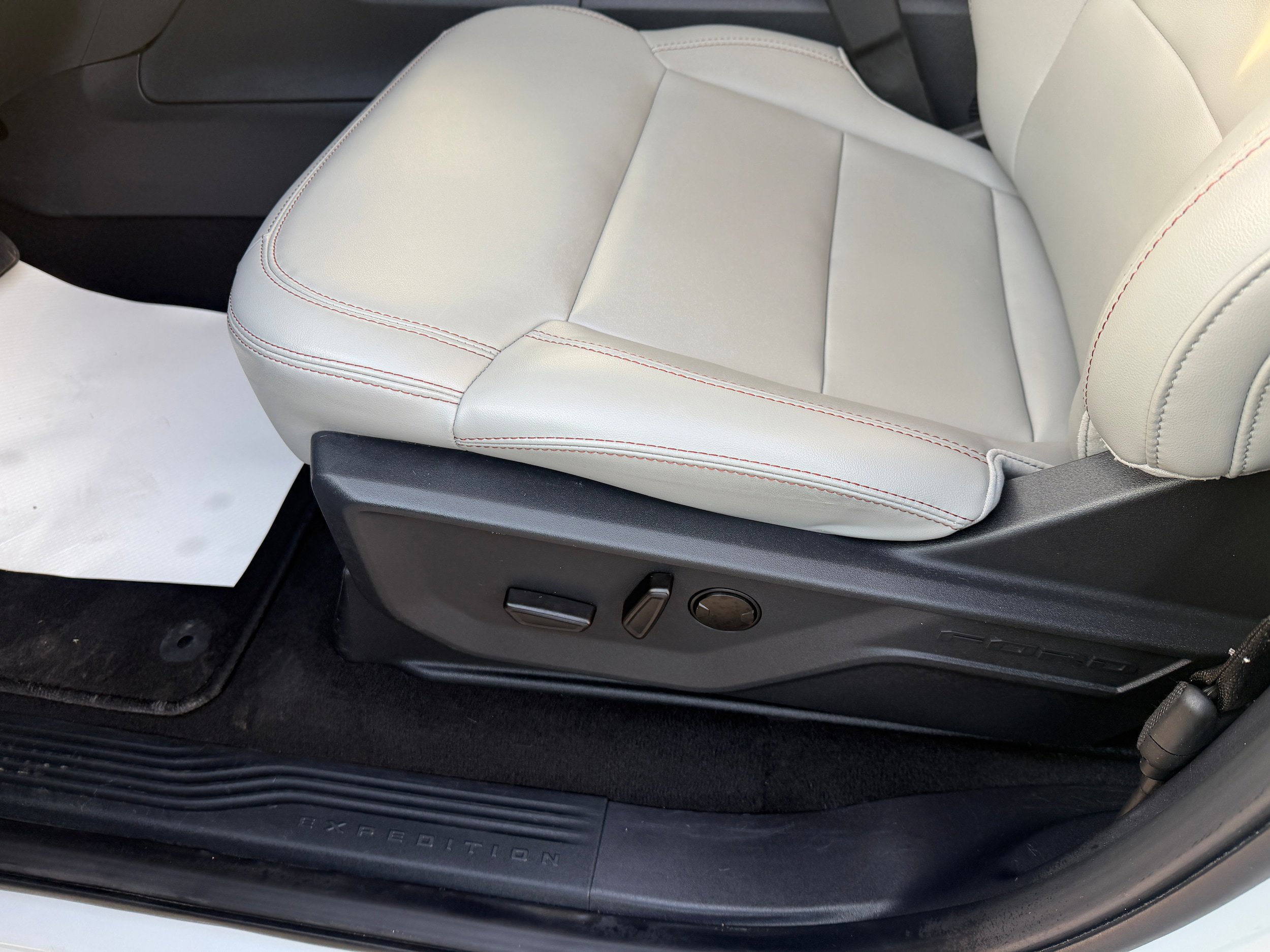 Certified 2025 Ford Expedition Max Active AWD/4WD image 16