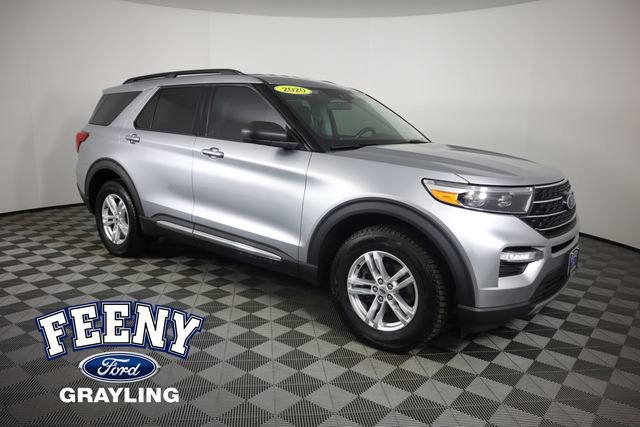 Certified 2020 Ford Explorer XLT w/ Equipment Group 202A AWD/4WD image 7