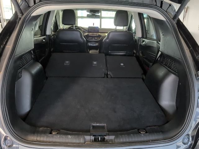 Certified 2021 Ford Escape Titanium image 32