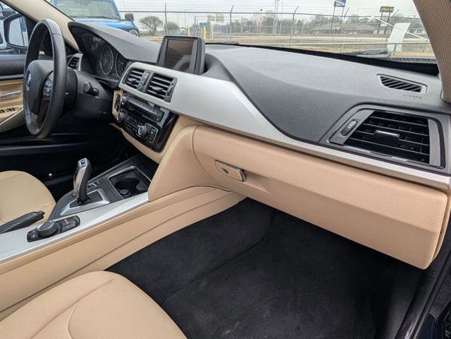 Used 2017 BMW 320i Sedan image 20