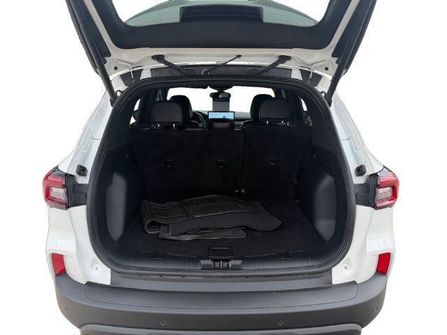 Certified 2025 Ford Escape ST-Line w/ Tech Pack #1 AWD/4WD image 18