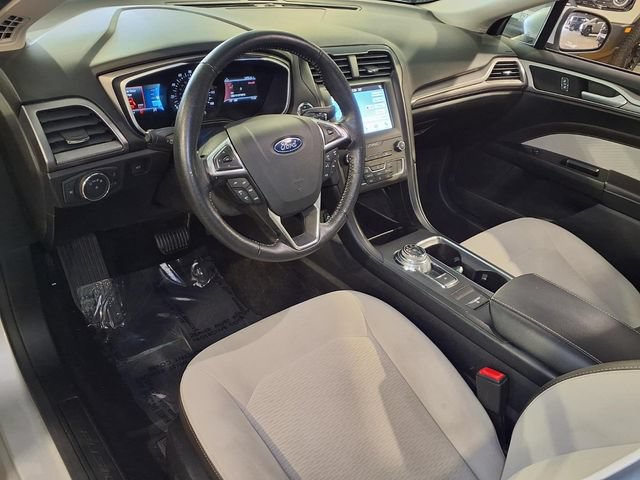 Certified 2019 Ford Fusion SE w/ Equipment Group 151A FWD image 4