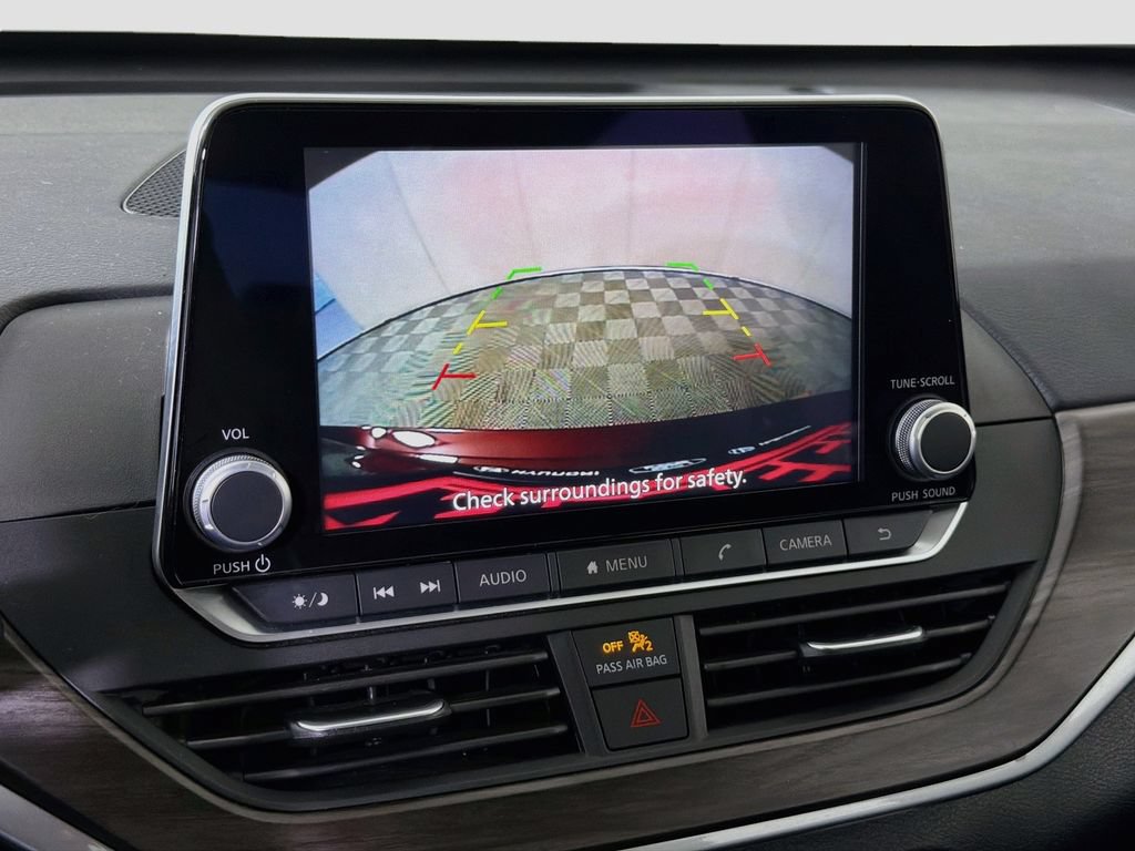 Used 2025 Nissan Altima 2.5 SV FWD image 18