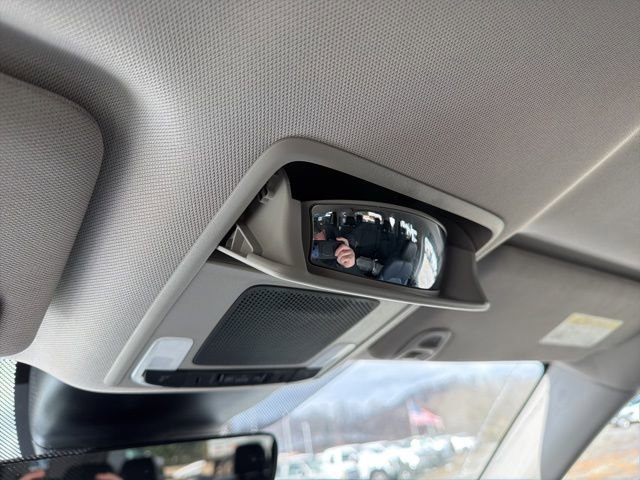 Used 2025 Honda Pilot EX-L image 27