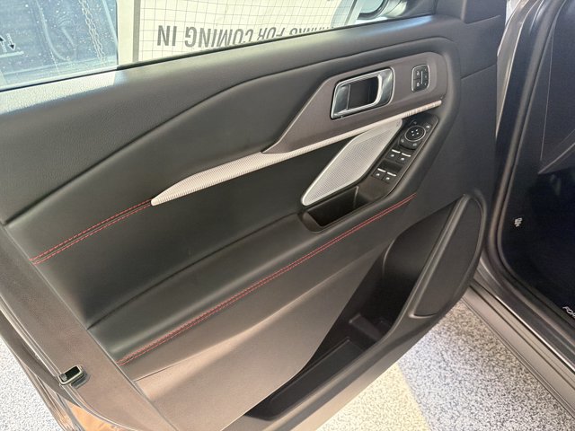 Certified 2025 Ford Explorer ST w/ Sun And Sound Package AWD/4WD image 10