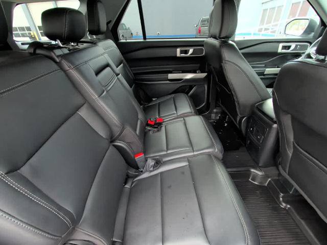 Certified 2023 Ford Explorer XLT w/ Equipment Group 202A AWD/4WD image 11