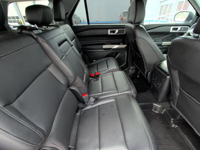 Certified 2023 Ford Explorer XLT w/ Equipment Group 202A AWD/4WD image 11