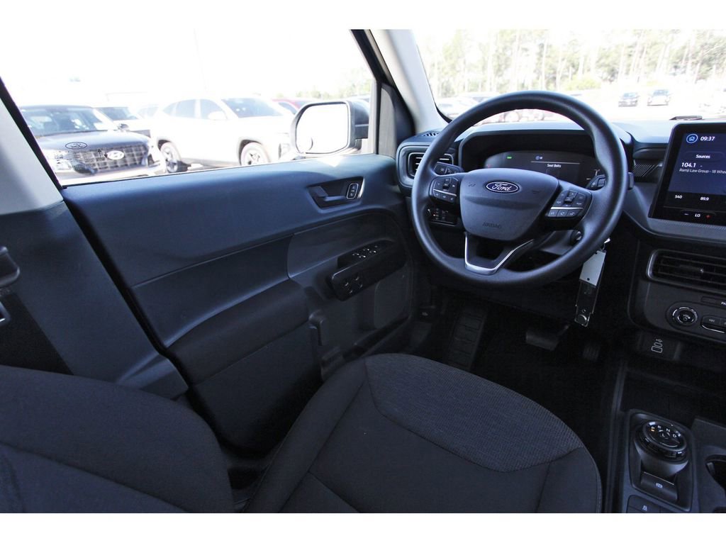 Certified 2025 Ford Maverick XL FWD image 11