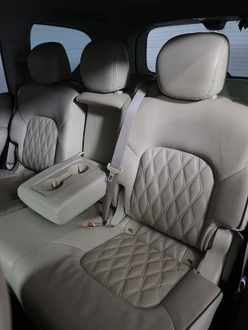 Used 2022 Nissan Armada Platinum AWD/4WD image 11