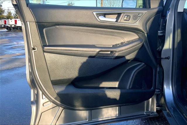 Certified 2024 Ford Edge Titanium image 21