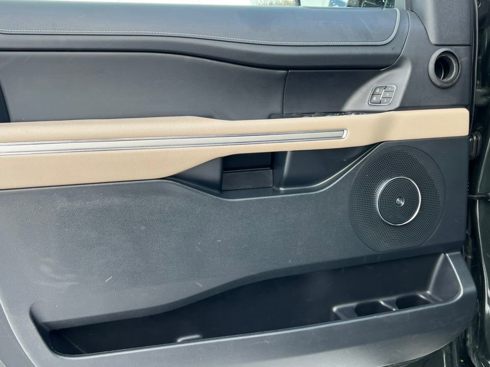 Certified 2022 Ford Expedition Limited image 22