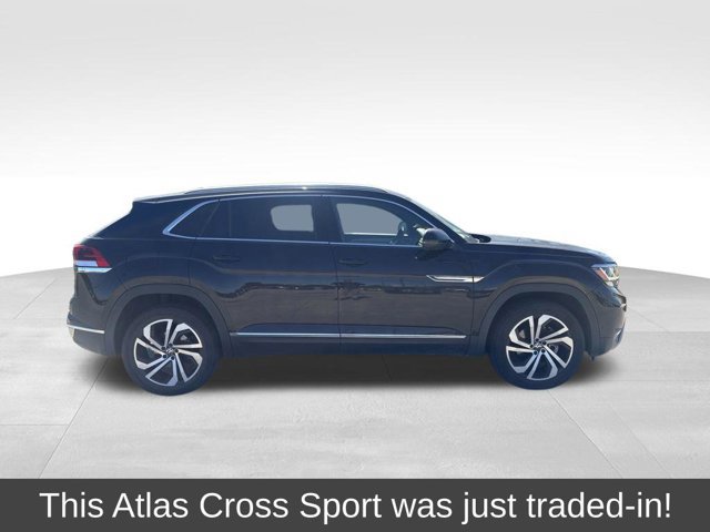Used 2021 Volkswagen Atlas Cross Sport SEL Premium AWD/4WD image 1