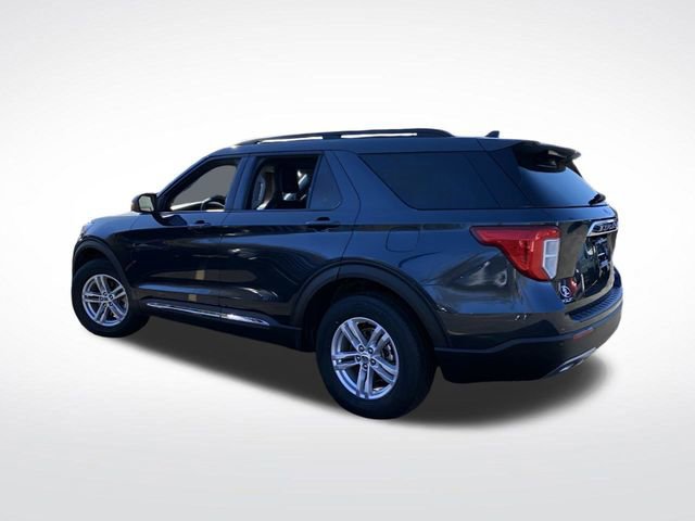 Certified 2022 Ford Explorer XLT w/ Equipment Group 202A image 5