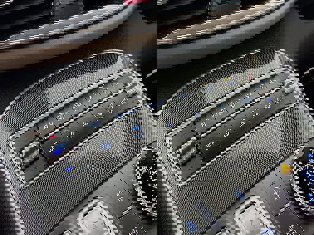 Used 2021 Hyundai Santa Fe SEL w/ Convenience Package image 21