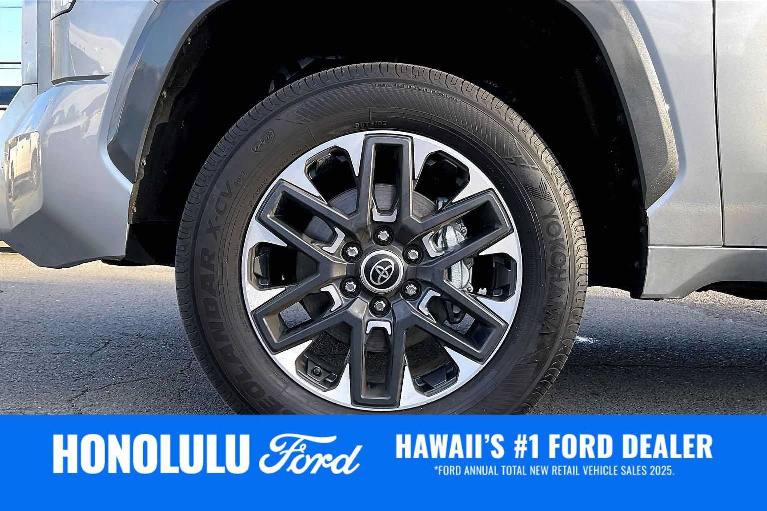 Used 2023 Toyota Tundra Limited AWD/4WD image 8