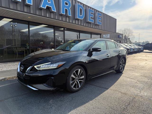Used 2023 Nissan Maxima SV w/ Floor Mat Group FWD image 1