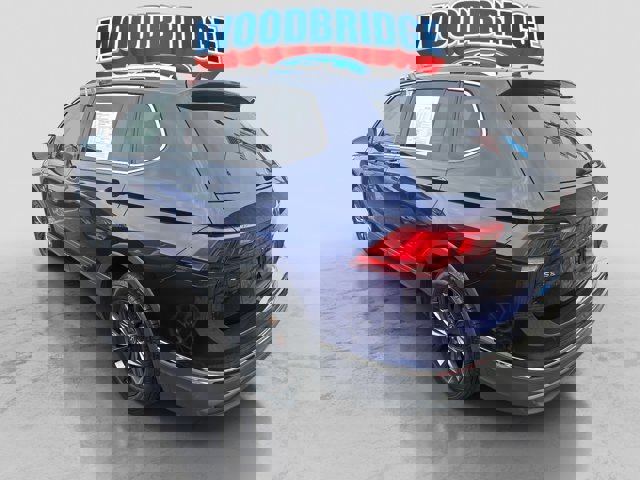 Used 2022 Volkswagen Tiguan SE w/ Panoramic Sunroof Package image 6