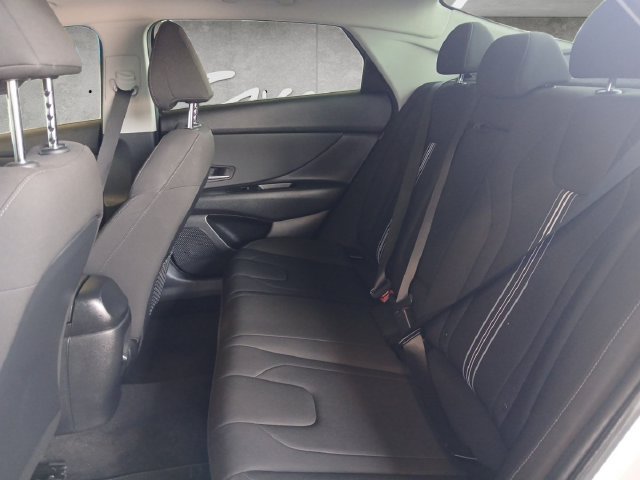 Used 2024 Hyundai Elantra SEL w/ Convenience Package FWD image 23