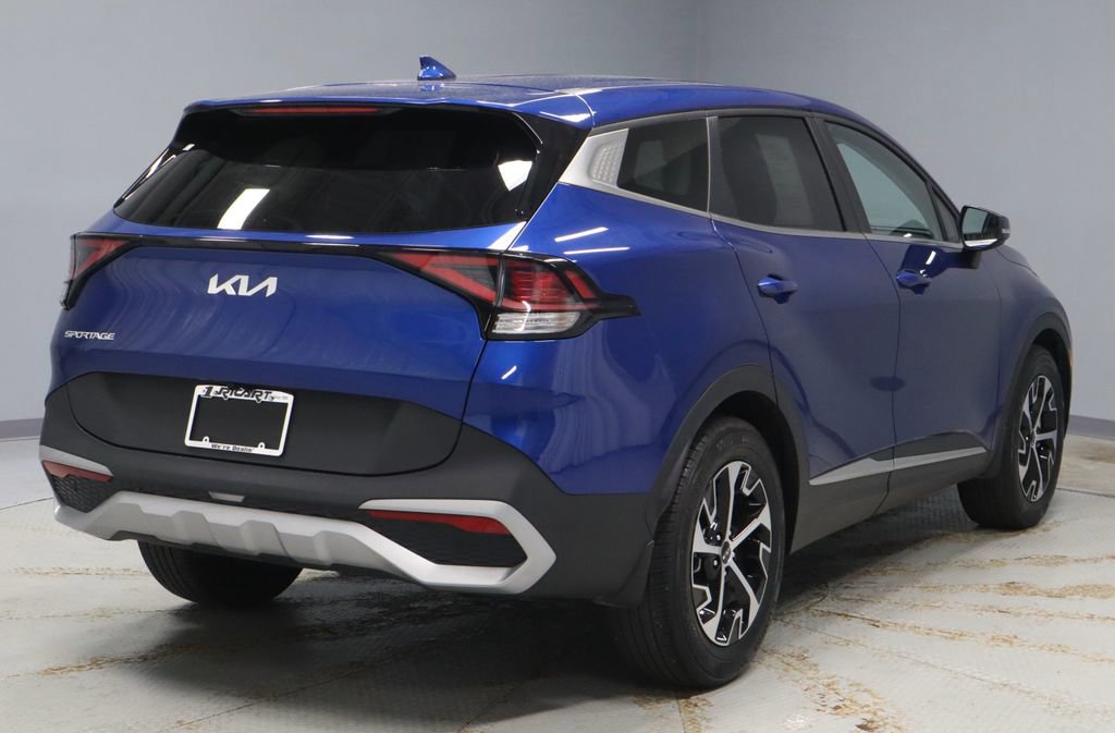 Used 2023 Kia Sportage EX FWD image 11