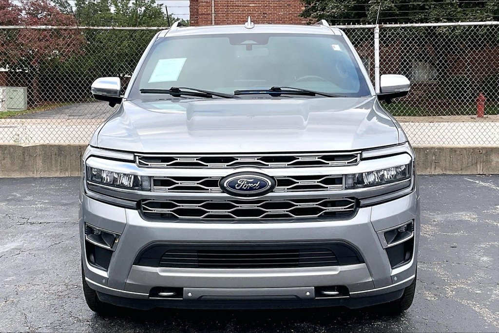 Certified 2023 Ford Expedition Max Platinum AWD/4WD image 2