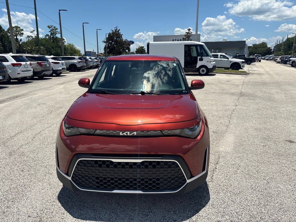Used 2024 Kia Soul LX w/ Option Group 015 FWD image 3