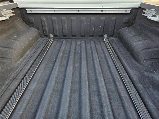 Used 2018 Nissan Frontier PRO-4X AWD/4WD image 6
