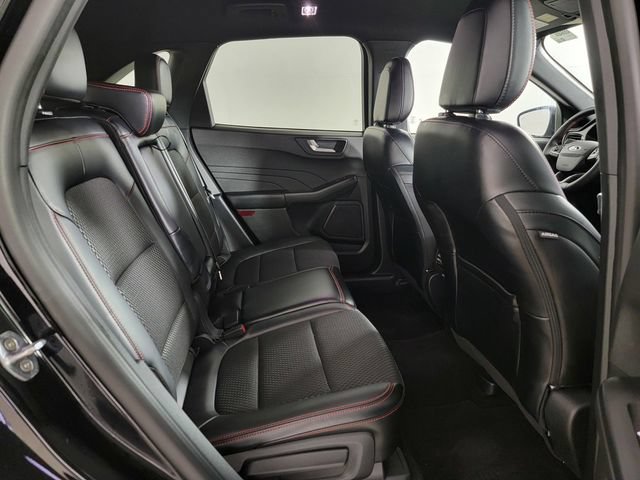 Certified 2024 Ford Escape ST-Line w/ Tech Pack #1 AWD/4WD image 18