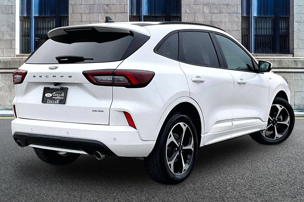 Certified 2023 Ford Escape ST-Line Select w/ Tech Pack #2 AWD/4WD image 11