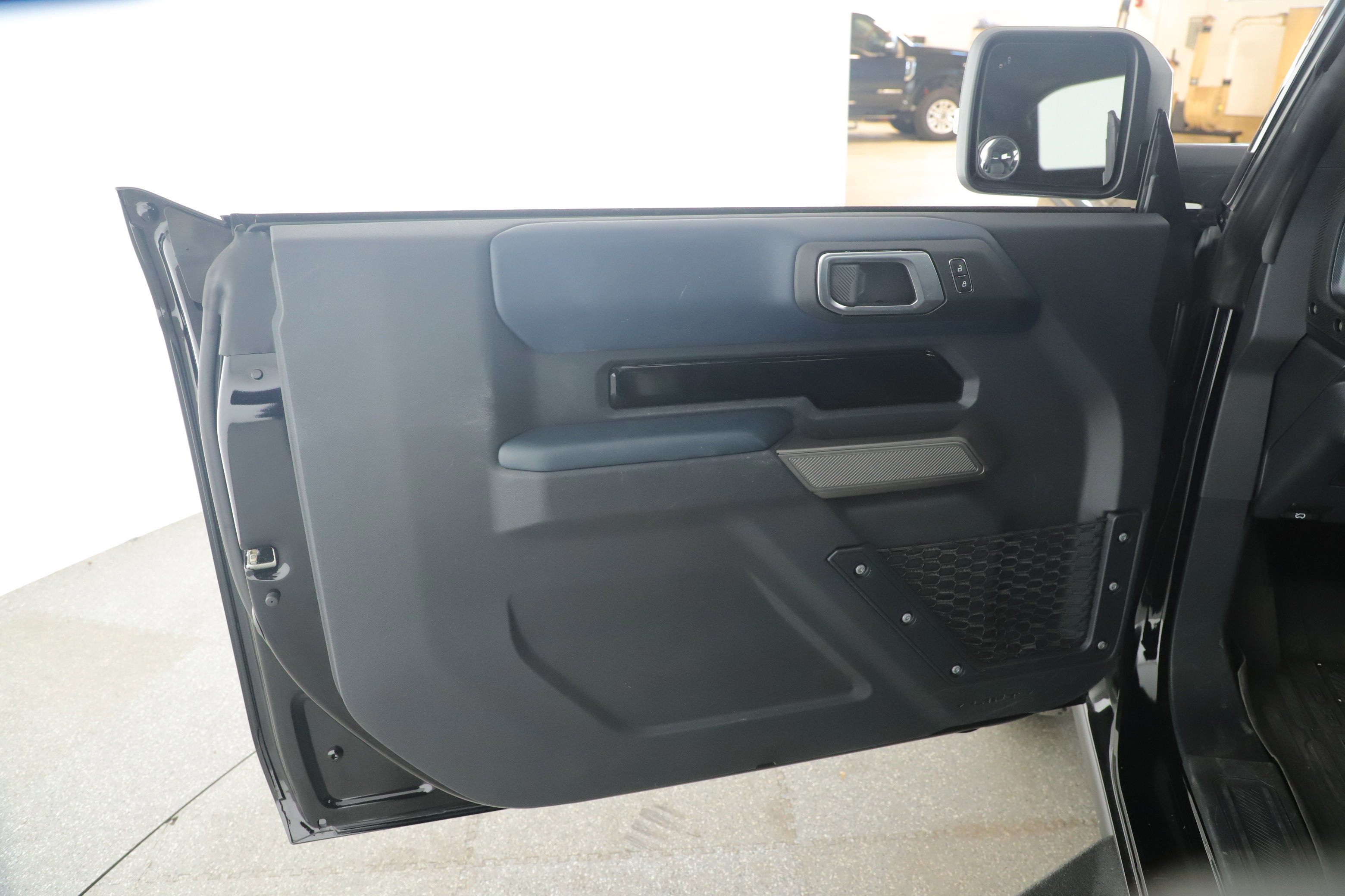 Certified 2023 Ford Bronco Outer Banks image 15