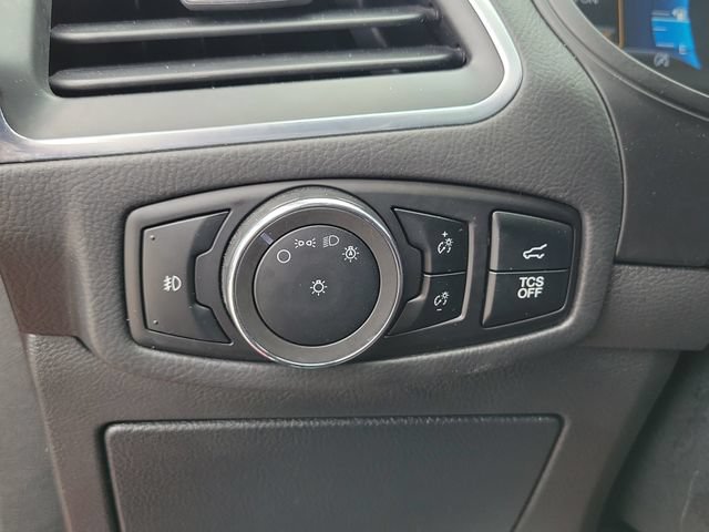Certified 2024 Ford Edge Titanium AWD/4WD image 22