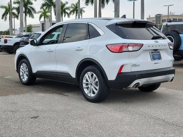 Certified 2020 Ford Escape SE video 2