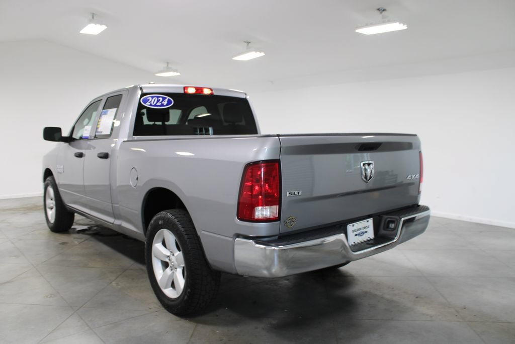 Used 2024 RAM 1500 Classic SLT AWD/4WD image 8