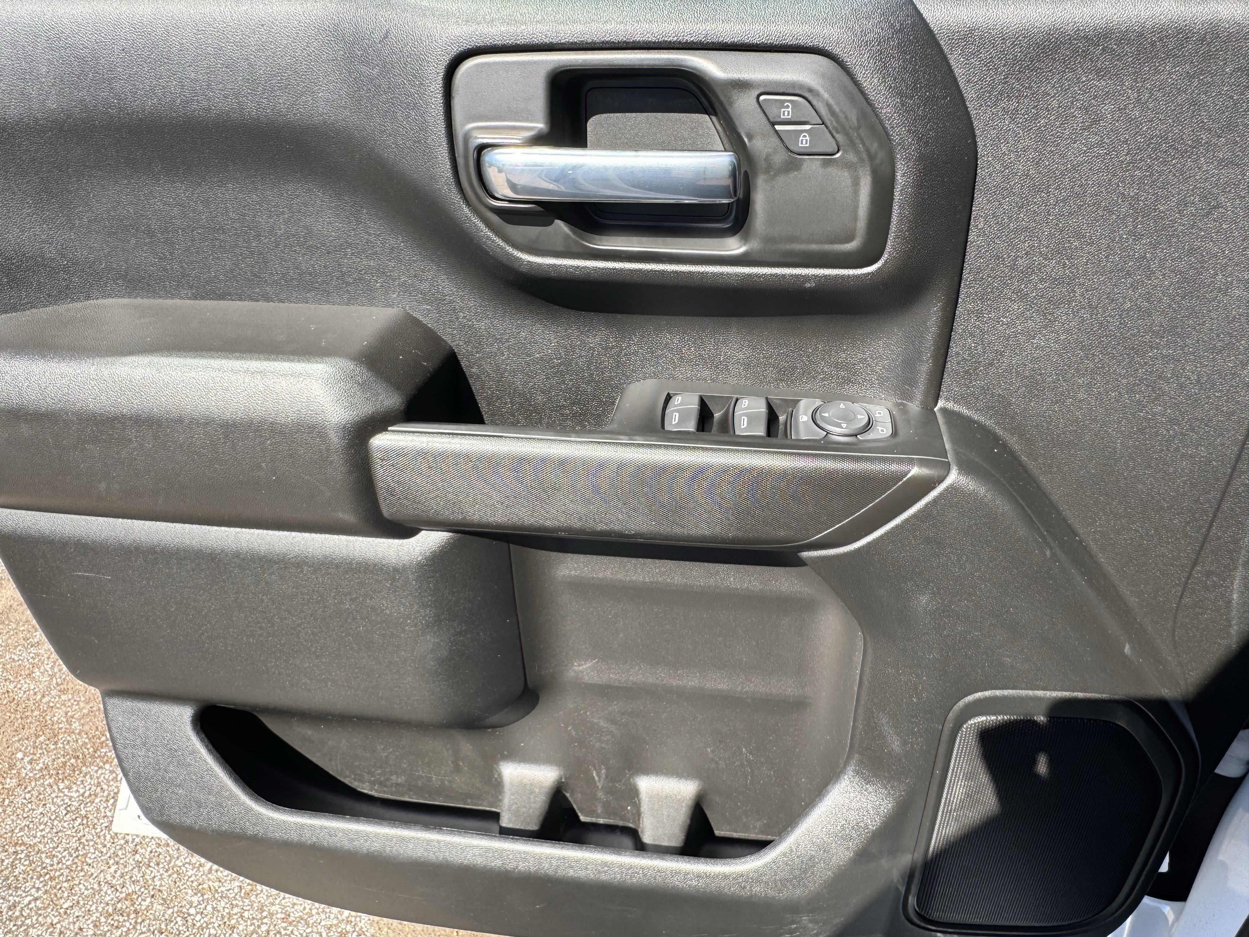 Used 2022 Chevrolet Silverado 1500 Custom image 14