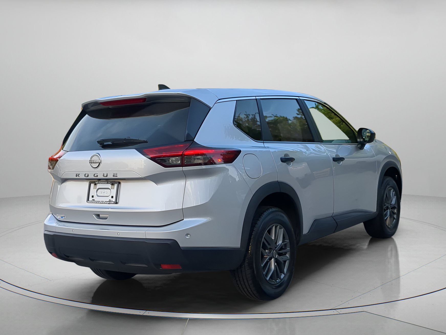 Used 2024 Nissan Rogue S FWD image 40
